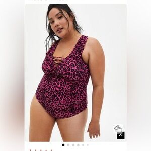 Torrid bestsy Johnson new w/o tags never worn torrid size 4